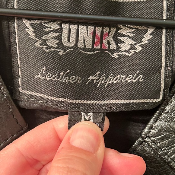 UNIK Black Real Leather Motorcycle Vest with Silver Buttons. Size M - Picture 3 of 6